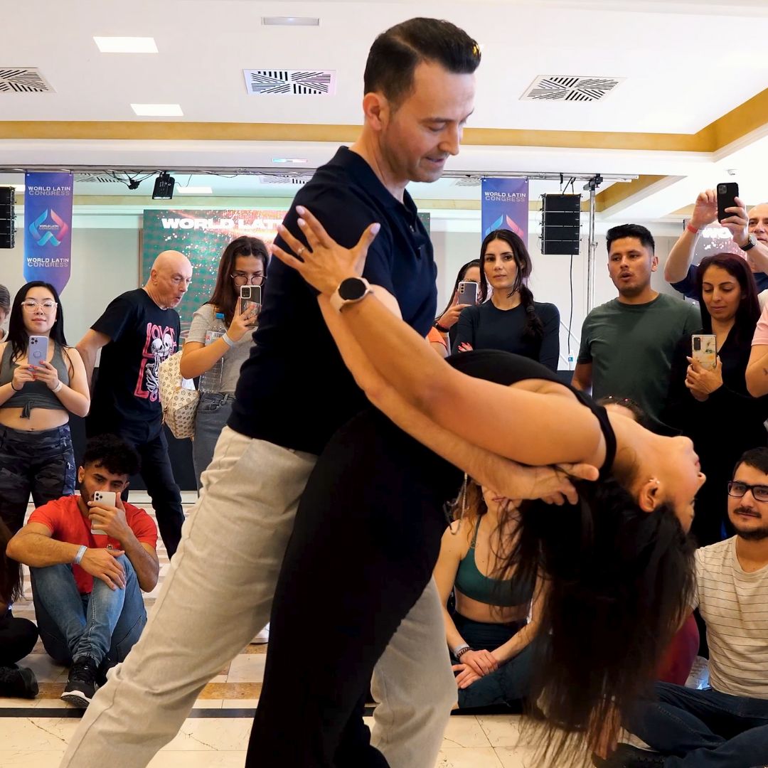 BASI Y DEISY WORLD BACHATA MASTER